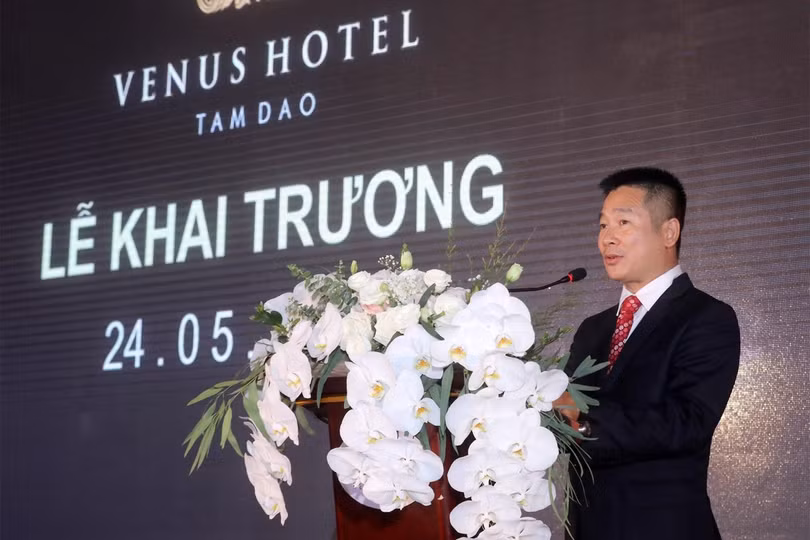 Ông Lê Xuân Trường - Chủ tịch HĐQT kiêm Tổng giám đốc CTCP Đầu tư Lạc Hồng (Nguồn: Lạc Hồng) Ông Lê Xuân Trường - Chủ tịch HĐQT kiêm Tổng giám đốc CTCP Đầu tư Lạc Hồng (Nguồn: Lạc Hồng)