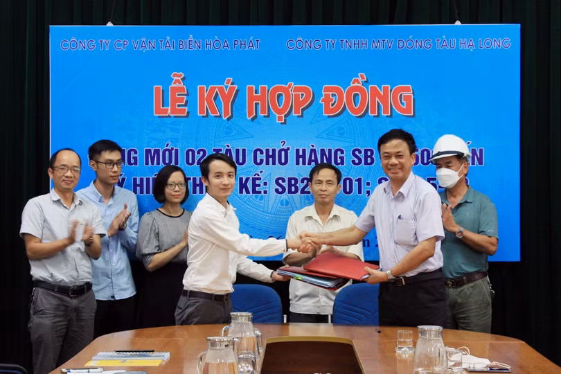 Hòa Phát đầu tư đóng mới 2 tàu chở hàng công suất mỗi tàu 24.500 tấn Hòa Phát đầu tư đóng mới 2 tàu chở hàng công suất mỗi tàu 24.500 tấn