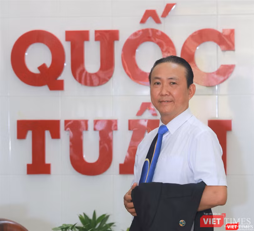 Luật sư Bùi Quốc Tuấn trao đổi về Quyết định miễn nhiệm chức vụ Phó Hiệu trưởng của nghệ sĩ Đức Hải - Ảnh: HB Luật sư Bùi Quốc Tuấn trao đổi về Quyết định miễn nhiệm chức vụ Phó Hiệu trưởng của nghệ sĩ Đức Hải - Ảnh: HB
