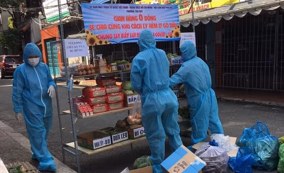 Gian hàng 0 đồng quận Tân Phú với đầy đủ nhu yếu phẩm - Ảnh: UBND phường Tân Quý cung cấp