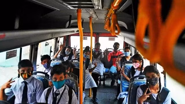 Nhiều quốc gia đã ứng dụng hệ thống giám sát, an ninh vào xe buýt đưa đón học sinh.