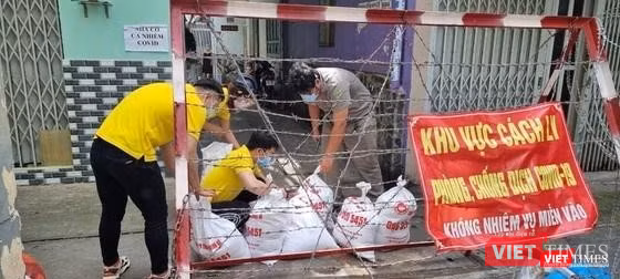 Gạo hỗ trợ được đưa tới các khu vực cách ly, phong tỏa Gạo hỗ trợ được đưa tới các khu vực cách ly, phong tỏa