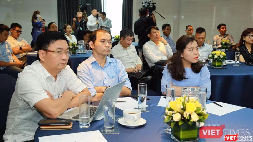 Các CEO cho biết, hành trình chuyển đổi số nhiều gian nan, thách thức nhưng không thể không thay đổi Các CEO cho biết, hành trình chuyển đổi số nhiều gian nan, thách thức nhưng không thể không thay đổi