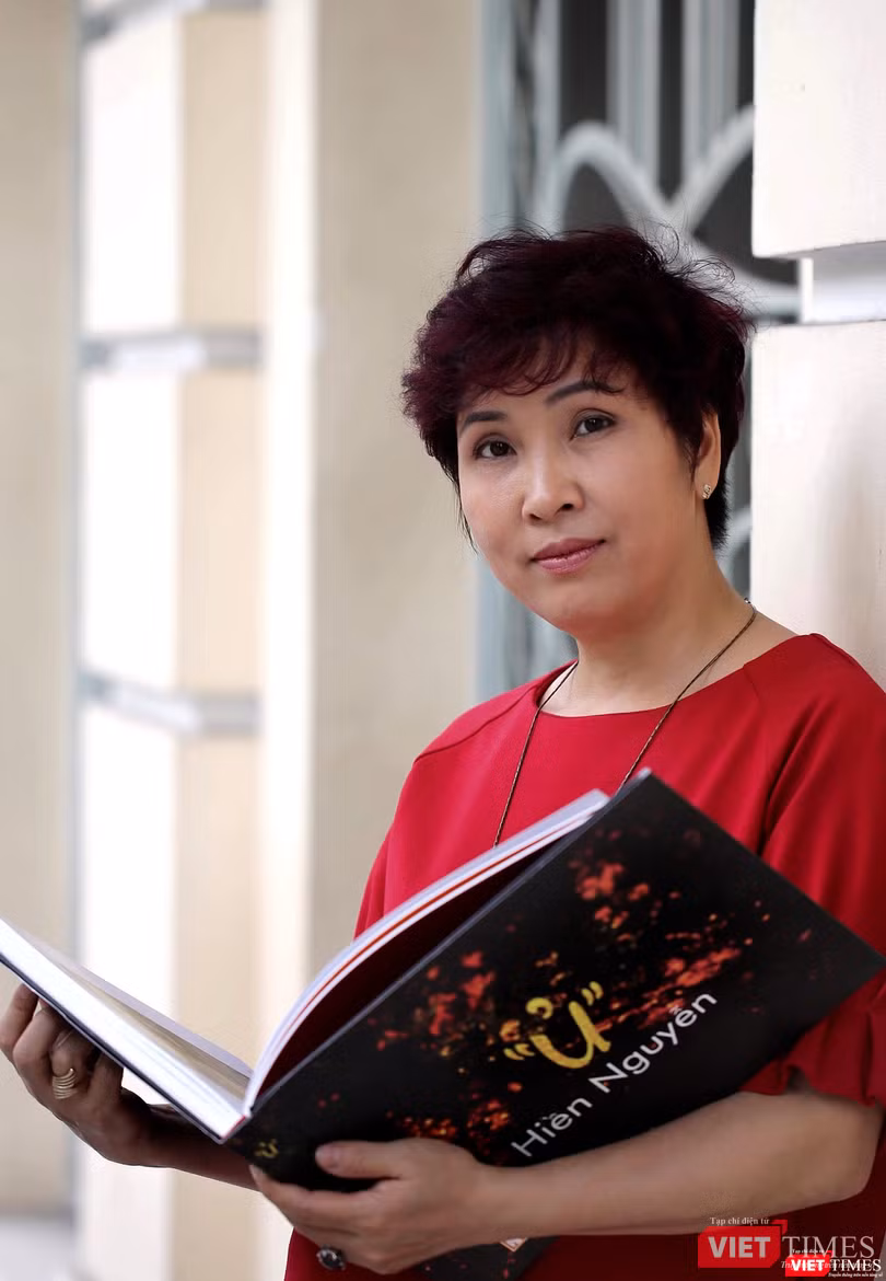 Hoạ sĩ Hiền Nguyễn gắn bó với chất liệu sơn mài trên hành trình dài