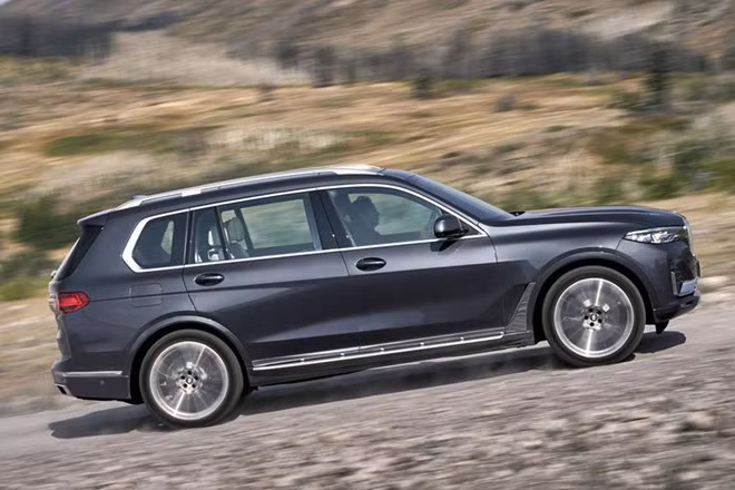 Moi ra duoc vai tuan, BMW X7 da phai trieu hoi gap vi loi ghe ngoi hinh anh 6 