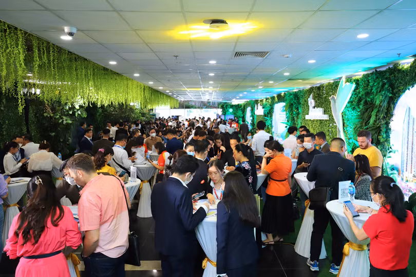 Toàn cảnh sự kiện ra mắt tháp đôi căn hộ Essensia Sky của Phú Long Toàn cảnh sự kiện ra mắt tháp đôi căn hộ Essensia Sky của Phú Long