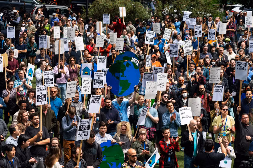 Amazon-Climate-Walk-Out-Business.png
