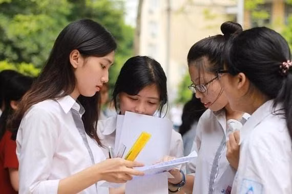 Thí sinh dự thi tốt nghiệp THPT 2022