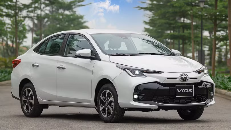 vios trắng 2024.jpeg