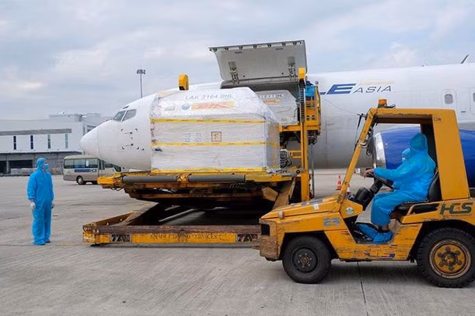 Đến nay Việt Nam tiếp nhận hơn 27 triệu liều vắc xin các loại trong đó có 19 triệu liều đã được tiêm. Pfizer cho biết đã cung cấp cho Việt Nam được hơn 2,5 triệu liều