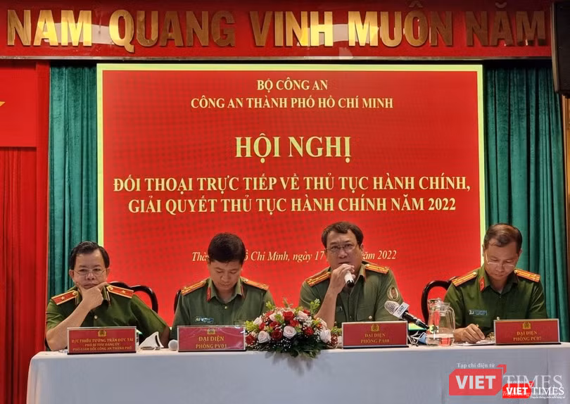 Cơ quan Công an thông tin tại Hội nghị đối thoại trực tiếp về thủ tục hành chính năm 2022 - TP.HCM. Ảnh: Chí Lê