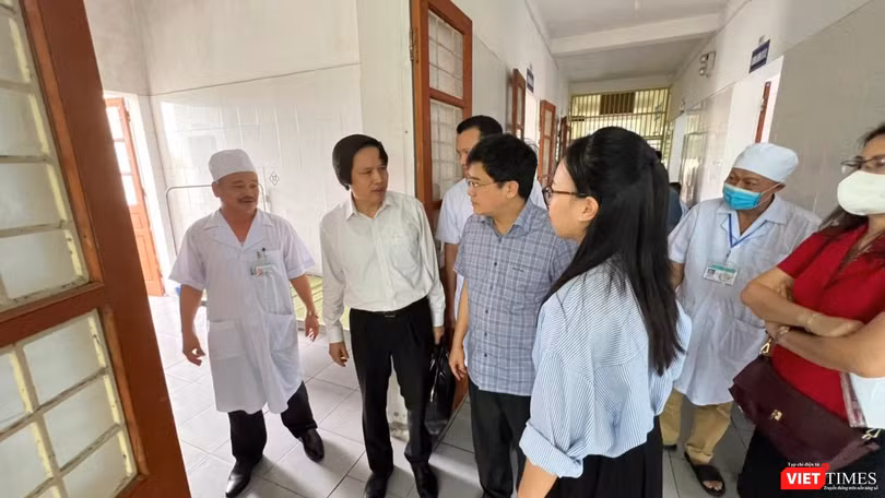 Đoàn kiểm tra sau Hội nghị sơ kết công tác giám định pháp y tâm thần 