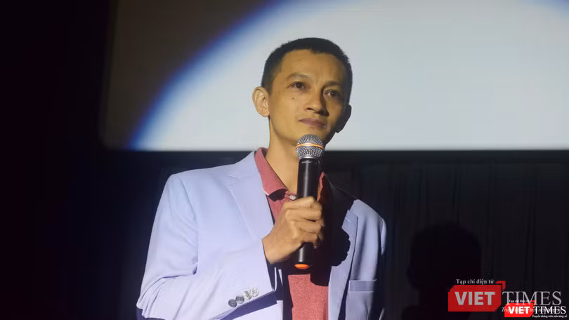 Ông Huỳnh Ngọc Duy - CEO Mắt Bão cho rằng, trong thời kỳ kinh tế đầy biến động, người thắng cuộc chính là người cung cấp sản phẩm và dịch vụ phù hợp với nhu cầu. Ảnh: Hòa Bình Ông Huỳnh Ngọc Duy - CEO Mắt Bão cho rằng, trong thời kỳ kinh tế đầy biến động, người thắng cuộc chính là người cung cấp sản phẩm và dịch vụ phù hợp với nhu cầu. Ảnh: Hòa Bình