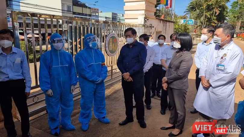 Đoàn kiểm tra đã đến kiểm tra các chốt kiểm dịch Đoàn kiểm tra đã đến kiểm tra các chốt kiểm dịch