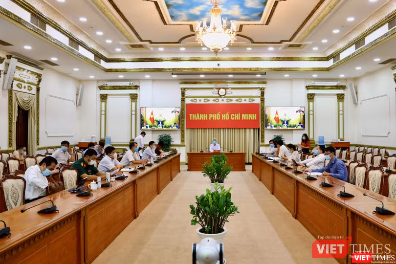Điểm cầu TP.HCM tham gia cuộc họp sáng 2/2 (Ảnh: Huyền Mai)