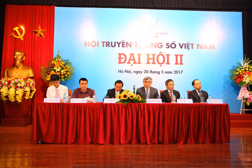 Thứ trưởng Bộ TT&TT Nguyễn Minh Hồng đắc cử Chủ tịch Hội Truyền thông số Việt Nam ảnh 1