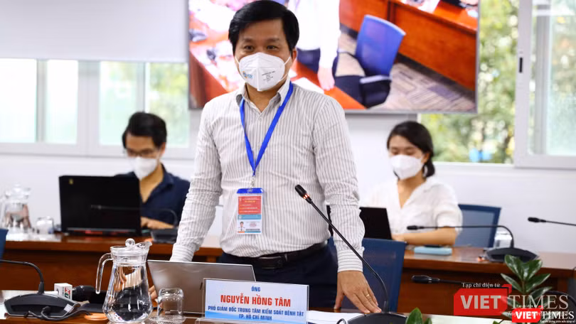 Phó Giám đốc Trung tâm Kiểm soát bệnh tật TP.HCM Nguyễn Hồng Tâm. Ảnh: Linh Nhi Phó Giám đốc Trung tâm Kiểm soát bệnh tật TP.HCM Nguyễn Hồng Tâm. Ảnh: Linh Nhi