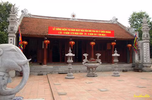Đền Rồng thờ vua bà Lý Chiêu Hoàng ở Bắc Ninh. Ảnh:Wikimapia Đền Rồng thờ vua bà Lý Chiêu Hoàng ở Bắc Ninh. Ảnh:Wikimapia