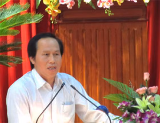 Bất ngờ bổ nhiệm vụ trưởng làm hiệu trưởng ĐH Luật Hà Nội