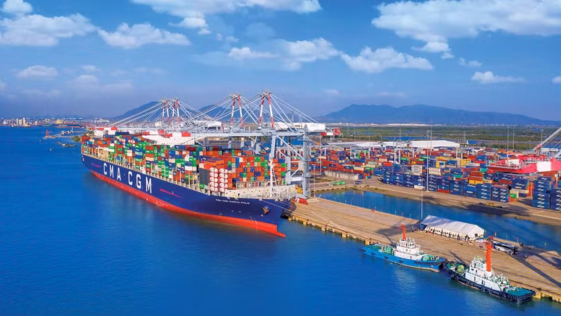 Động lực tăng trưởng kinh tế năm 2021 đến từ khu vực công nghiệp - xây dựng và khu vực dịch vụ (Ảnh: Internet)