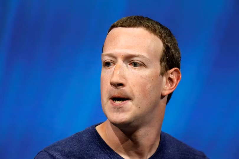 Cổ phiếu Facebook bất ngờ rớt giá hơn 20% sau khi công ty báo cáo doanh thu và tăng trưởng người dùng sụt giảm. (Ảnh: Business Insider)