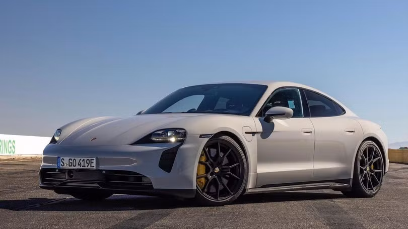 Porsche Taycan.jpeg