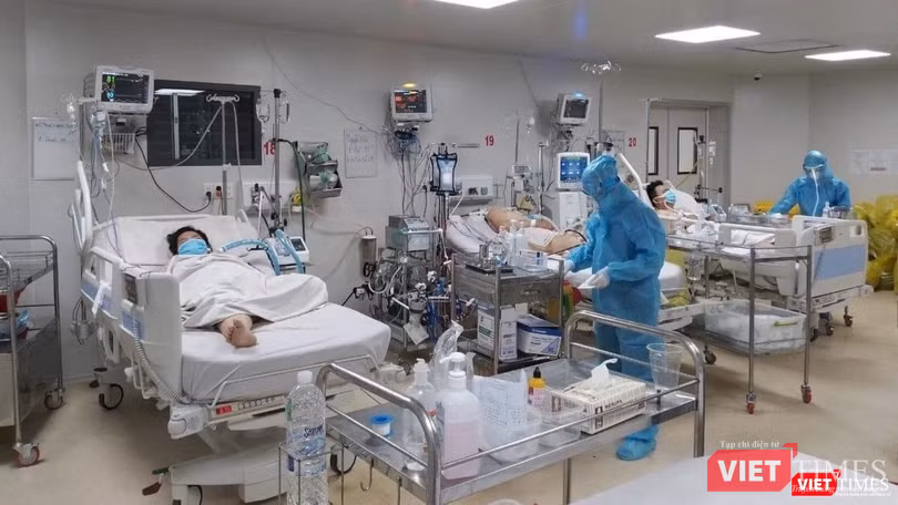 Điều trị bệnh nhân COVID-19 đang là bài toán thách thức đối với y tế TP.HCM - Ảnh: HCDC Điều trị bệnh nhân COVID-19 đang là bài toán thách thức đối với y tế TP.HCM - Ảnh: HCDC