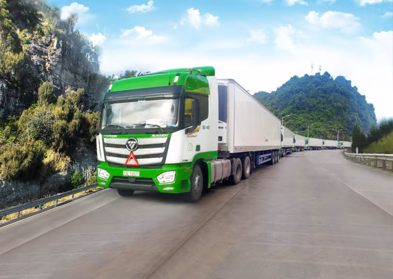 Đội xe lạnh chuyên dụng vận chuyển hàng nông sản di THILOGI đầu tư