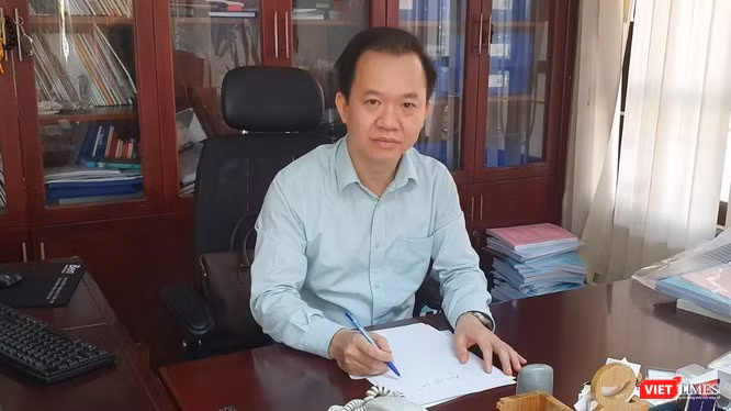 Viện trưởng Viện Văn hóa Nghệ thuật quốc gia Việt Nam