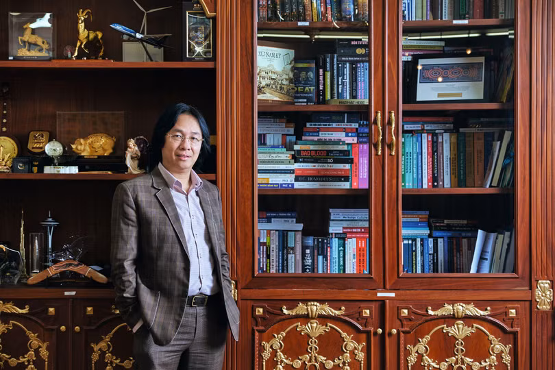 Ông Hoàng Quốc Việt - Chủ tịch HĐQT Nguyễn Hoàng Group (Nguồn: Forbes) Ông Hoàng Quốc Việt - Chủ tịch HĐQT Nguyễn Hoàng Group (Nguồn: Forbes)