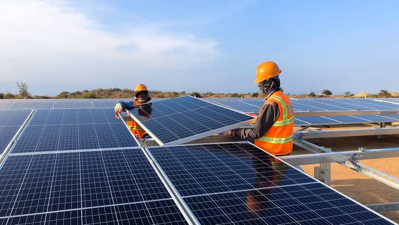 Namphuong Energy đã thay đổi ngành nghề kinh doanh chính từ 'sản xuất, truyền tải và phân phối điện' sang 'hoạt động tư vấn quản lý' (Ảnh minh họa - Nguồn: Internet)