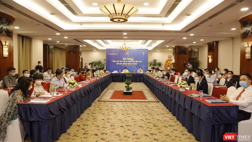 Toàn cảnh Hội thảo “Phát huy vai trò và nâng cao năng lực đội ngũ doanh nhân TP.HCM”