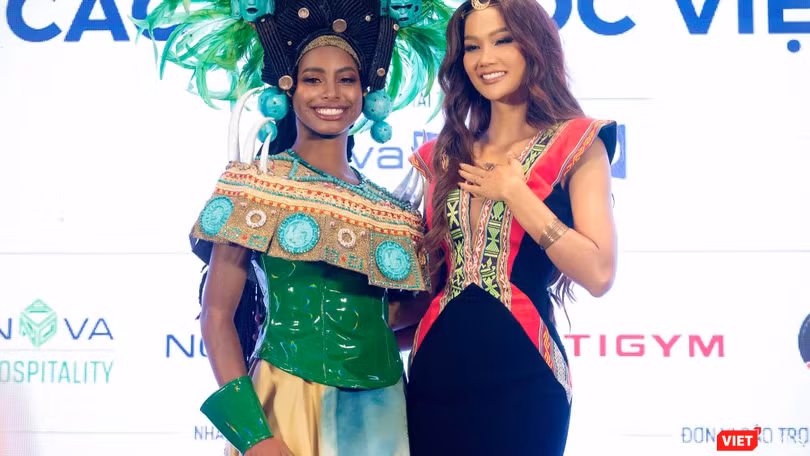 Hoa hậu Trái đất 2021 Destiny Evelyn Wagner., Hoa hậu Hoàn vũ Việt Nam 2018 H'Hen Niê làm giám khảo cuộc thi Hoa hậu các dân tộc Việt Nam 2022
