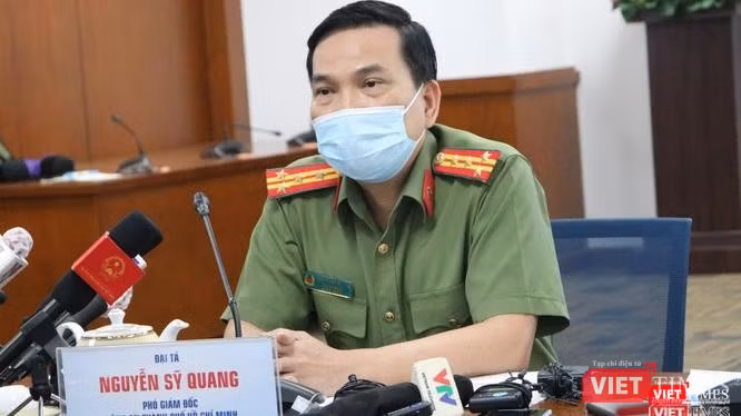 Đại tá Nguyễn Sỹ Quang - Phó Giám đốc Công an TP.HCM cho biết về việc khởi tố vụ án hình sự làm lây nhiễm dịch bệnh COVID-19 (Ảnh: Hải Linh) Đại tá Nguyễn Sỹ Quang - Phó Giám đốc Công an TP.HCM cho biết về việc khởi tố vụ án hình sự làm lây nhiễm dịch bệnh COVID-19 (Ảnh: Hải Linh)