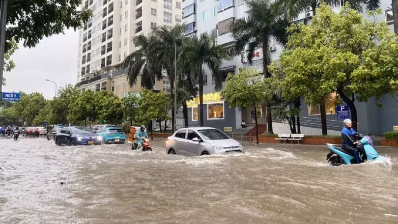 Những nguyên tắc an toàn không thể thiếu khi lái xe dưới trời mưa