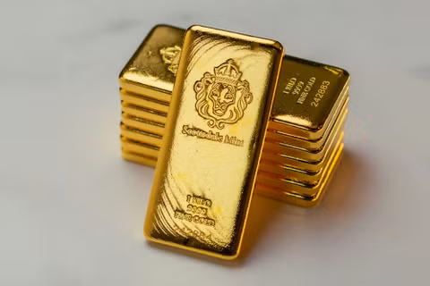Giá vàng thế giới tiếp tục biến động quanh vùng cao trong những phiên gần đây. Ảnh: Scottsdale Mint/Unsplash.