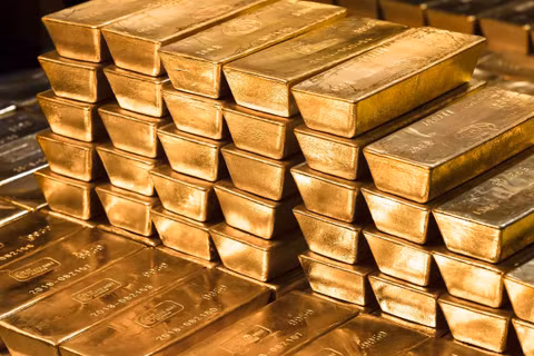 Giá vàng thế giới sáng 27/10 tăng lên 4.011 USD/ounce, cao hơn khoảng 11 USD/ounce so với sáng 26/10. Ảnh: Bloomberg.