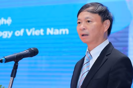 Thứ trưởng Bộ Khoa học và Công nghệ Hoàng Minh