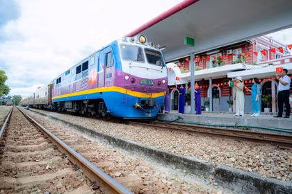 Lễ khai trương đoàn tàu du lịch “Phong Nha – Cố đô Huế: Hành trình di sản thế giới”. Ảnh Hoàng Lê.