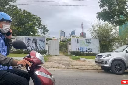 khu đất dự án Tổ hợp căn hộ cao cấp Diamond Square tại số 84 đường Hùng Vương, phường Hải Châu, TP Đà Nẵng. Ảnh XM.