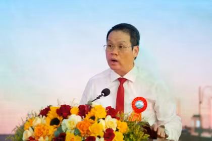 Ông Nguyễn Mạnh Hùng, Chủ tịch UBND TP Đà Nẵng phát biểu tại lễ khởi công. Ảnh XM.
