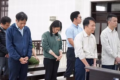 Các bị cáo tại toà