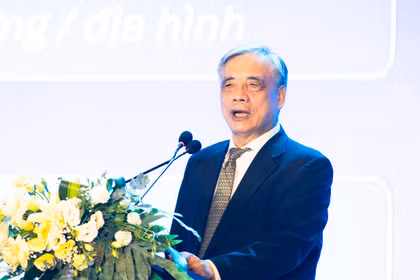 PGS.TS Trần Đình Thiên, Thành viên Hội đồng Tư vấn chính sách tài chính – tiền tệ Quốc gia phát biểu tại Diễn đàn Kinh tế tư nhân Việt Nam 2026 diễn ra ngày 26/9. Ảnh XM.