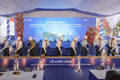 Sáng 19/5, Dự án mở rộng Nhà ga hành khách quốc tế Đà Nẵng (Nhà ga T2) chính thức khởi công.