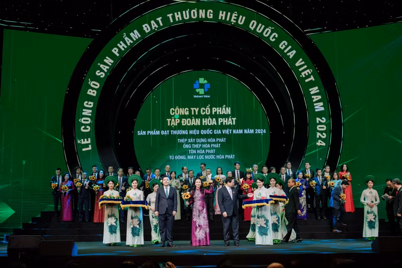 Hòa Phát nhận giải thưởng Thương hiệu quốc gia năm 2024 cho 5 dòng sản phẩm, trong đó có Máy lọc nước