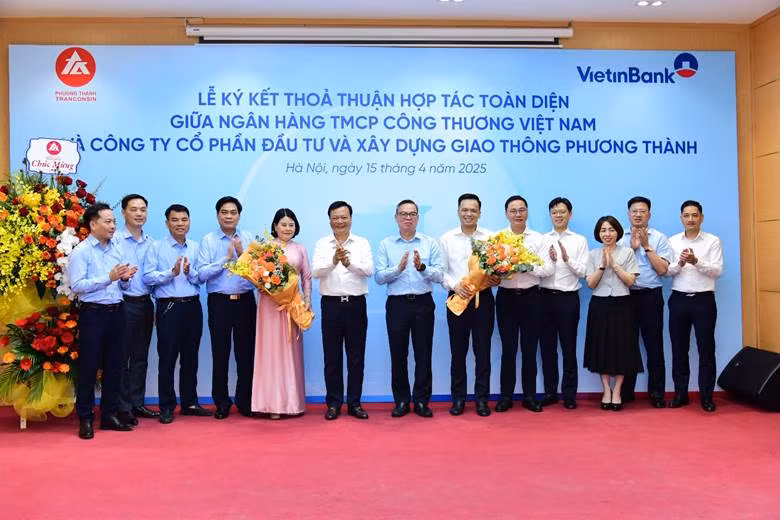 Lễ ký kết thỏa thuận hợp tác toàn diện giữa VietinBank và Phương Thành Tranconsin