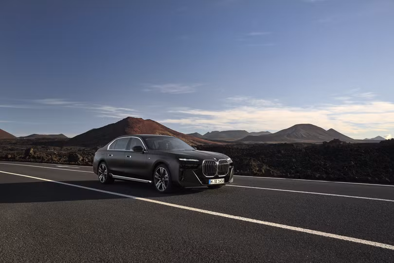 3. Xe BMW Luxury Class hưởng đặc quyền riêng biệt từ BMW-min.jpg