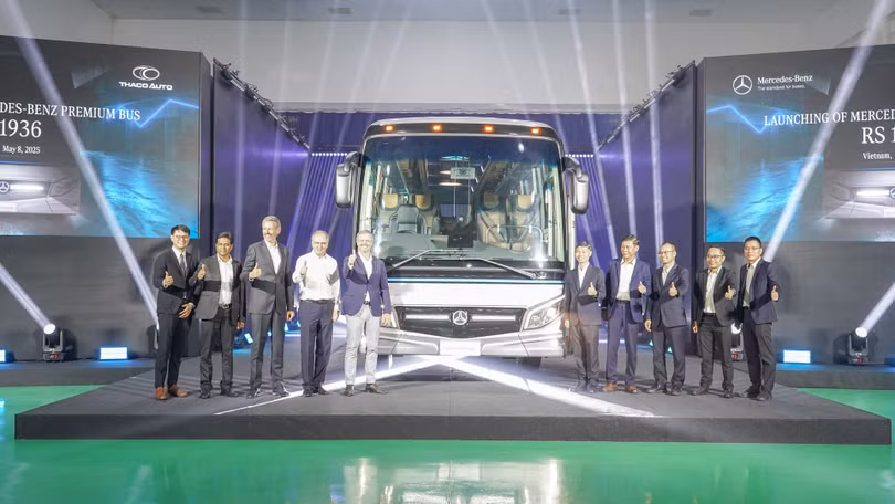 THACO AUTO phối hợp với DAIMLER BUS tổ chức chương trình giới thiệu sản phẩm xe bus cao cấp Mercedes-Benz RS 1936 xuất khẩu sang thị trường Thái Lan