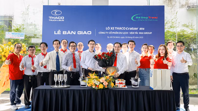 Hình 2-Lễ bàn giao lô xe THACO Cruizer .jpg