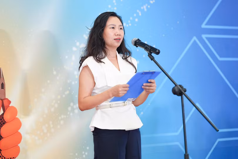 Chị Trần Thị Thu Hiền, Phó Tổng Giám đốc Tập đoàn Hòa Phát, Trưởng ban tổ chức phát biểu khai mạc Hội thi